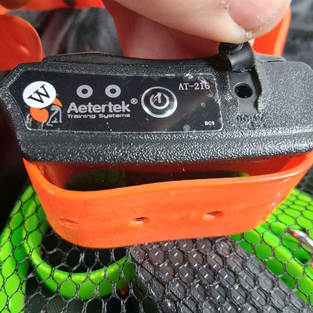 Aetertek AT-216 Dog Training System 2-Collar Kit 550M Range Orange‎ Green Case - Picture 3 of 10